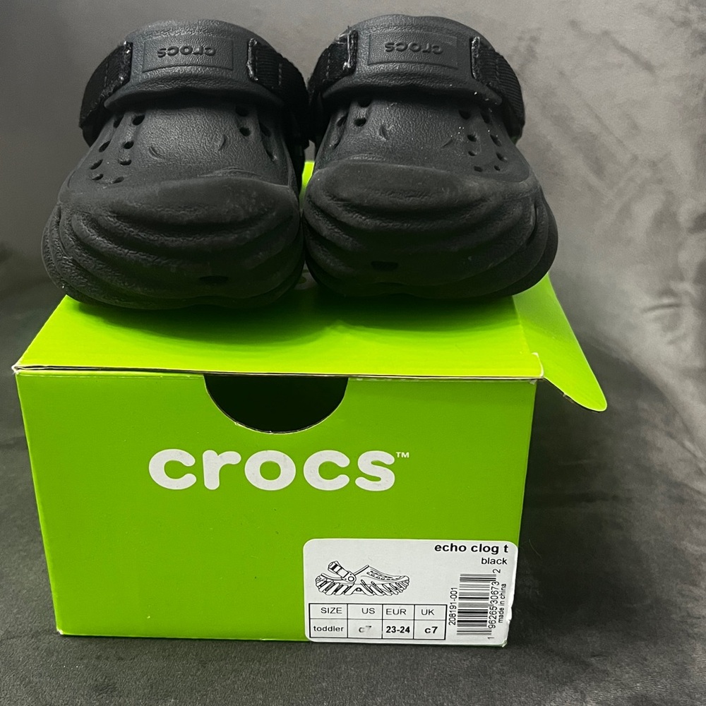 CROCS Kids Echo Clog - Black size 7